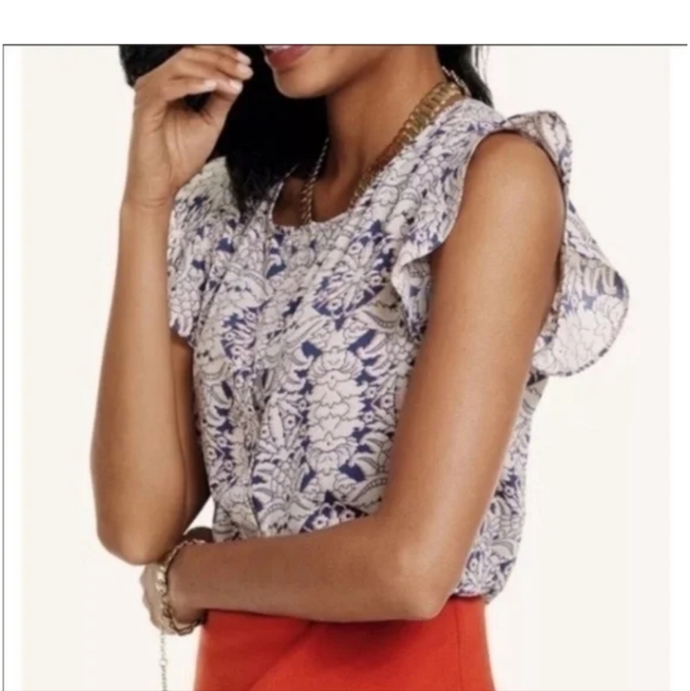 CAbi Style # 3074 Flutter Sleeve Top
